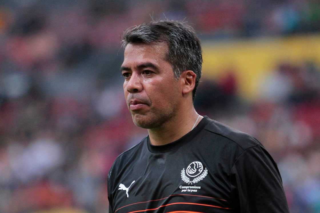 Pavel Pardo at Jalisco Stadium