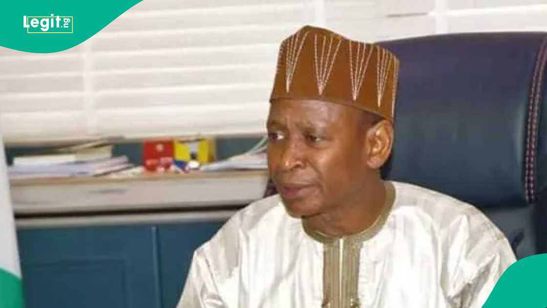 Python escape from ex-AGF Ahmed Idris’ residence causes panic across Kano communities. Python escape from ex-AGF Ahmed Idris’ residence causes panic across Kano communities.