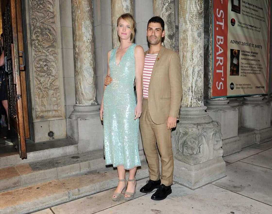 Is Mackenzie Davis gay? Is Mackenzie Davis gay?