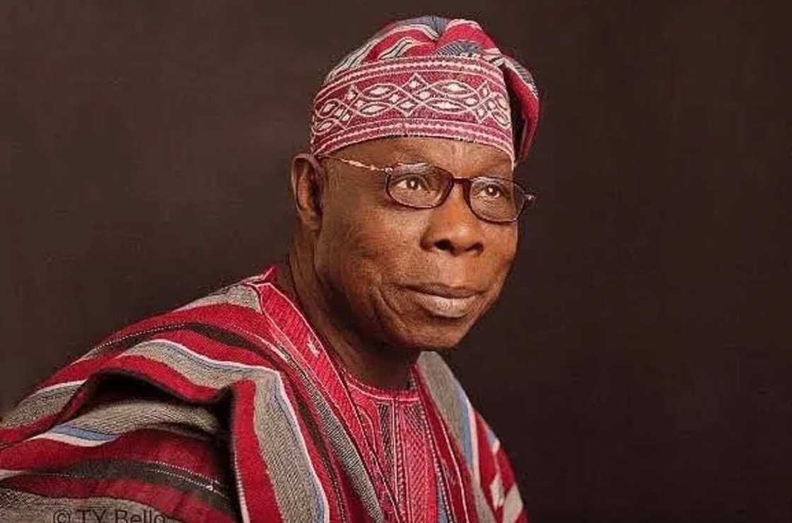 Obasanjo: Hallaka masu zanga-zangar #EndSARS zai sa a gaza zaman sulhu