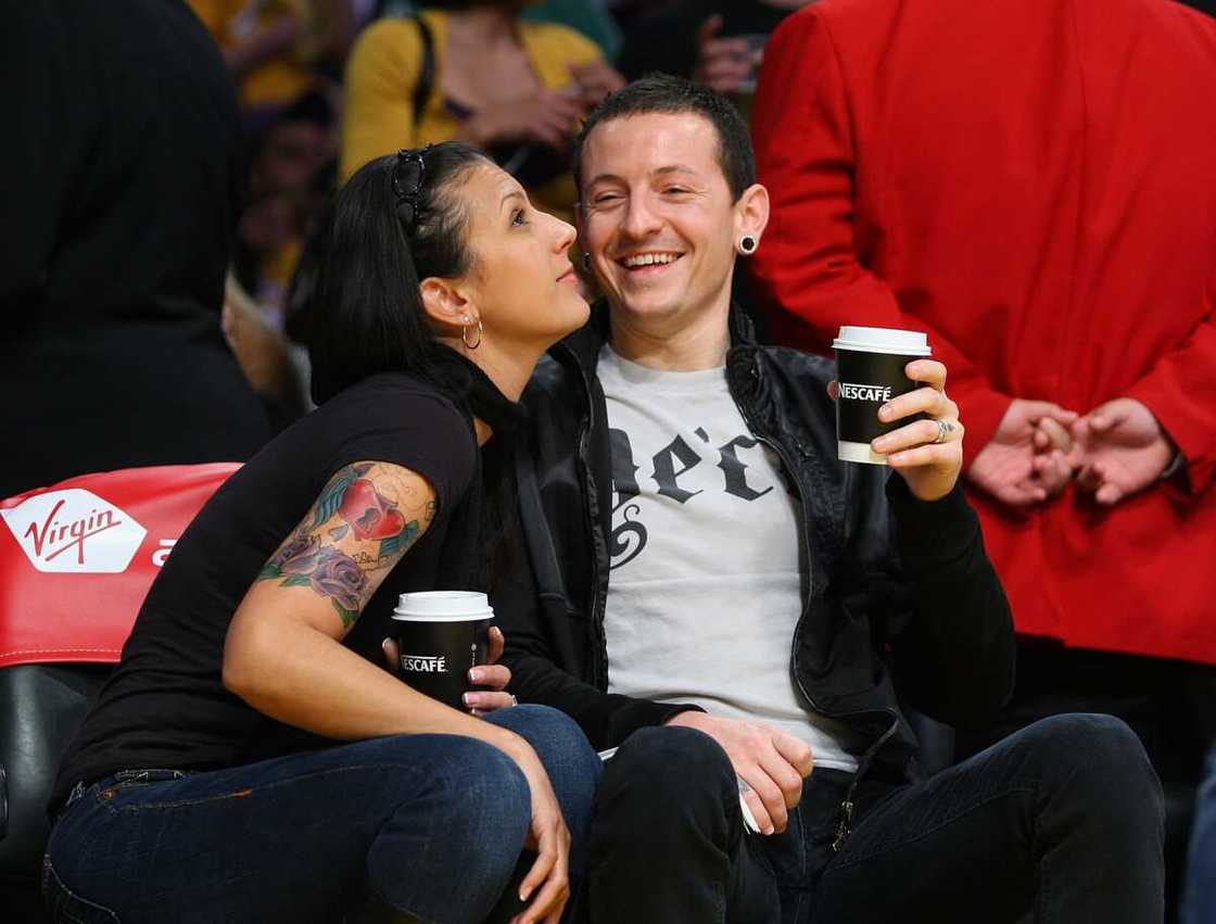 Chester Bennington et sa veuve Talinda.
Photo : Noel Vasquez/Getty Images Chester Bennington et sa veuve Talinda.
Photo : Noel Vasquez/Getty Images