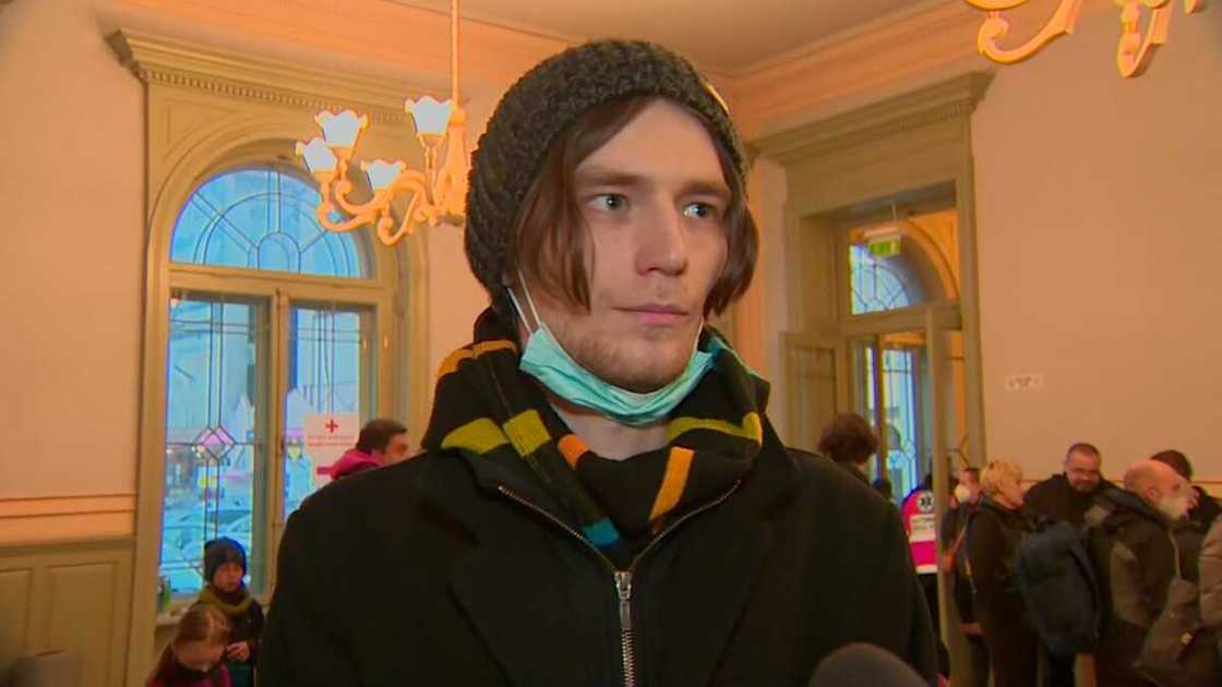 A Ukrainian man says he will go back to fight for his country A Ukrainian man says he will go back to fight for his country