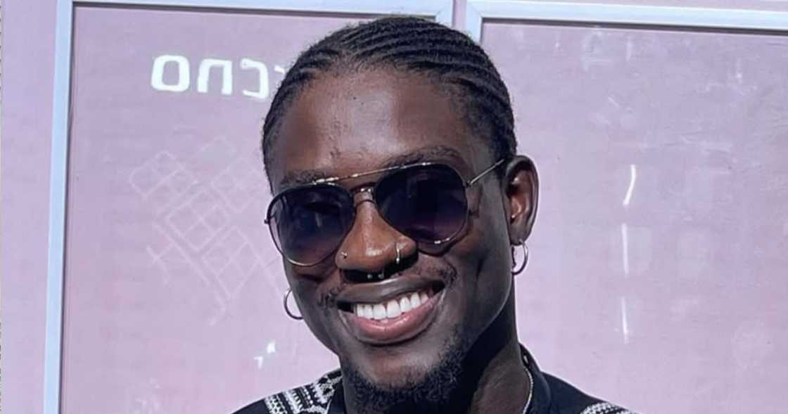 VDM speaks about not having properties. VDM speaks about not having properties.