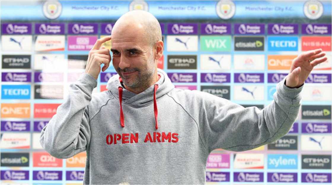 Man City extend their lead at the top of EPL log to 12 points after Chelsea hold Man United to a draw Man City extend their lead at the top of EPL log to 12 points after Chelsea hold Man United to a draw