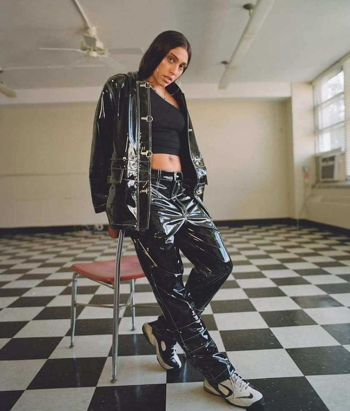 Where does Lourdes Leon go to college? Where does Lourdes Leon go to college?