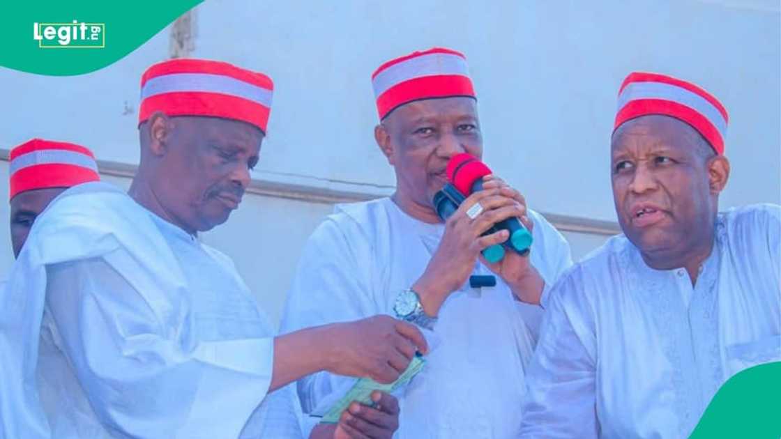 Kwankwaso ya karbi yan APC Kwankwaso ya karbi yan APC