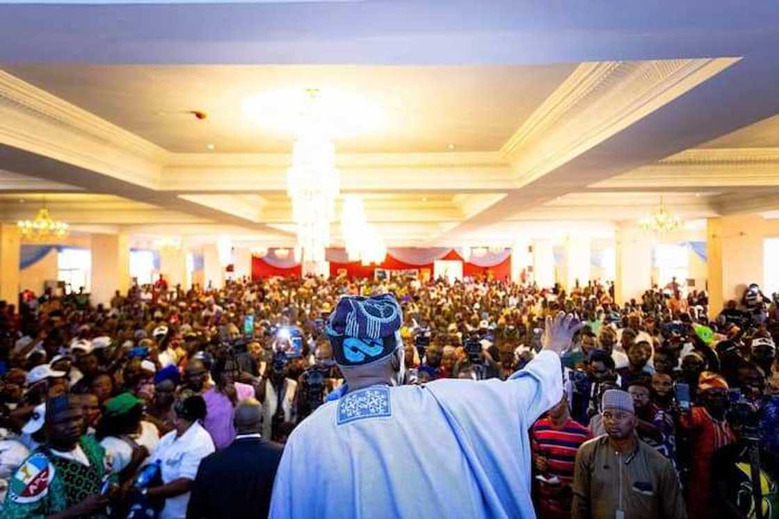 2023: Muhimman dalilai 3 da za su iya sa Tinubu ya rasa tikitin takarar shugaban kasa a APC 2023: Muhimman dalilai 3 da za su iya sa Tinubu ya rasa tikitin takarar shugaban kasa a APC
