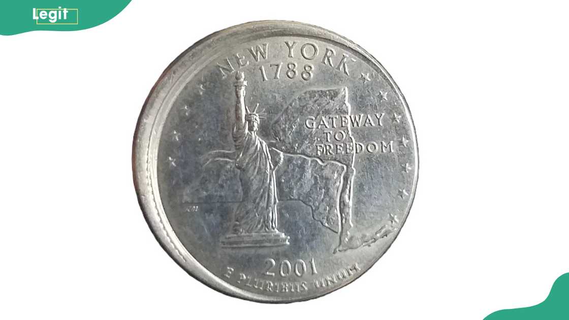 2001-D New York Quarter Double Struck with Second Strike 50% Off-Centre 2001-D New York Quarter Double Struck with Second Strike 50% Off-Centre