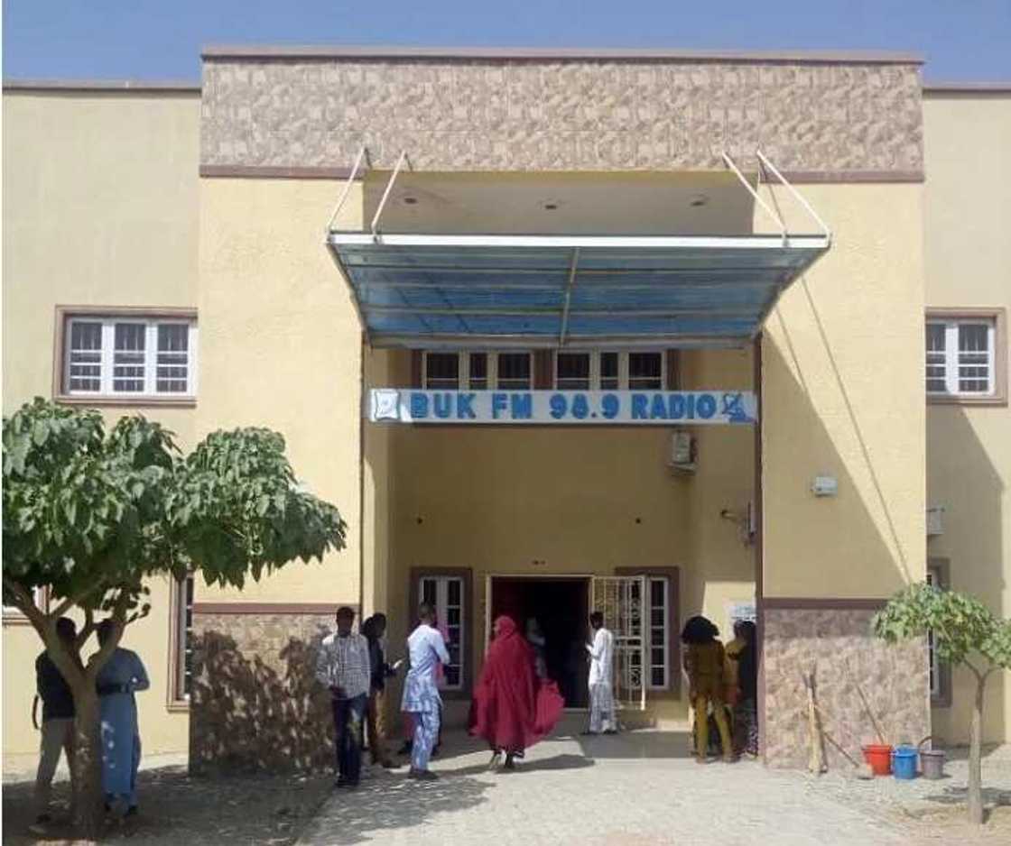 Cigaban ilimi: BUK ta kaddamar da gidan talabijin da rediyo a jahar Kano Cigaban ilimi: BUK ta kaddamar da gidan talabijin da rediyo a jahar Kano