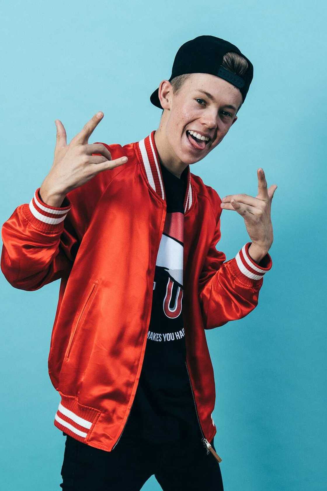 Tanner Fox Tanner Fox