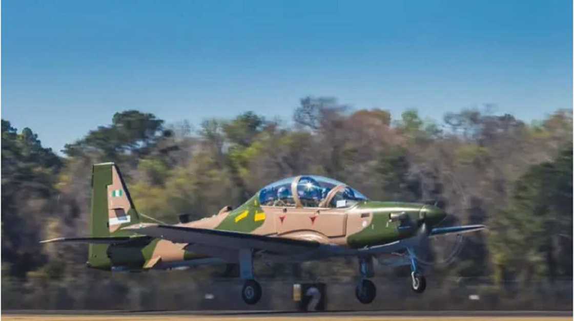 Abin Da Yasa Har Yanzu FG Ba Ta Tura Wa Ƴan Bindiga Jiragen Yaƙin Tucano Su Ragargaje Su Ba Abin Da Yasa Har Yanzu FG Ba Ta Tura Wa Ƴan Bindiga Jiragen Yaƙin Tucano Su Ragargaje Su Ba