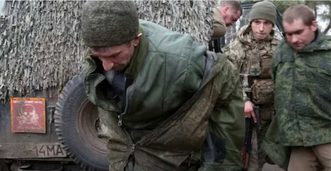 Invasion of Ukraine: Captured Russian soldiers fear death by firing squad (Video) Invasion of Ukraine: Captured Russian soldiers fear death by firing squad (Video)