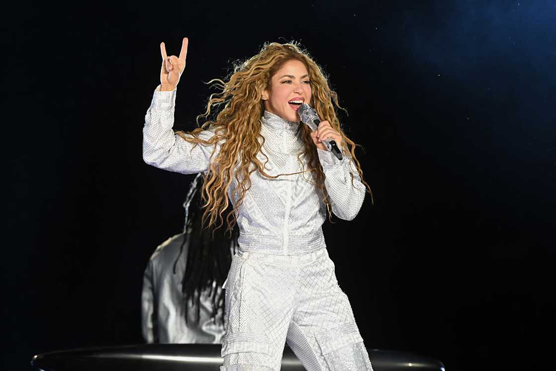 Shakira performs on stage at the 2025 Suenos Music Festival