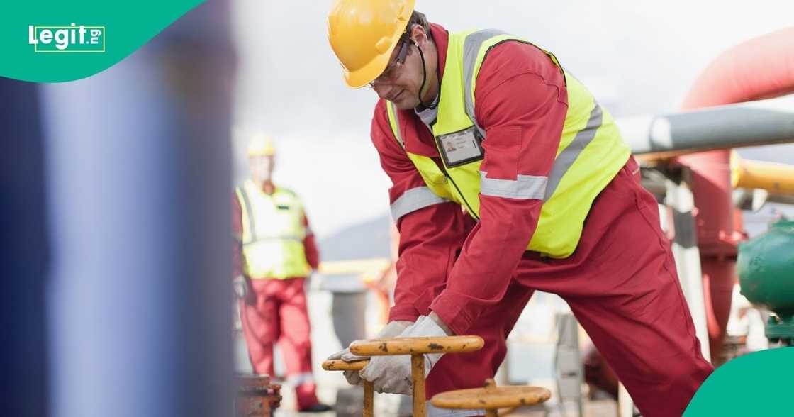 Nigeria's crude oil prospecting declines Nigeria's crude oil prospecting declines