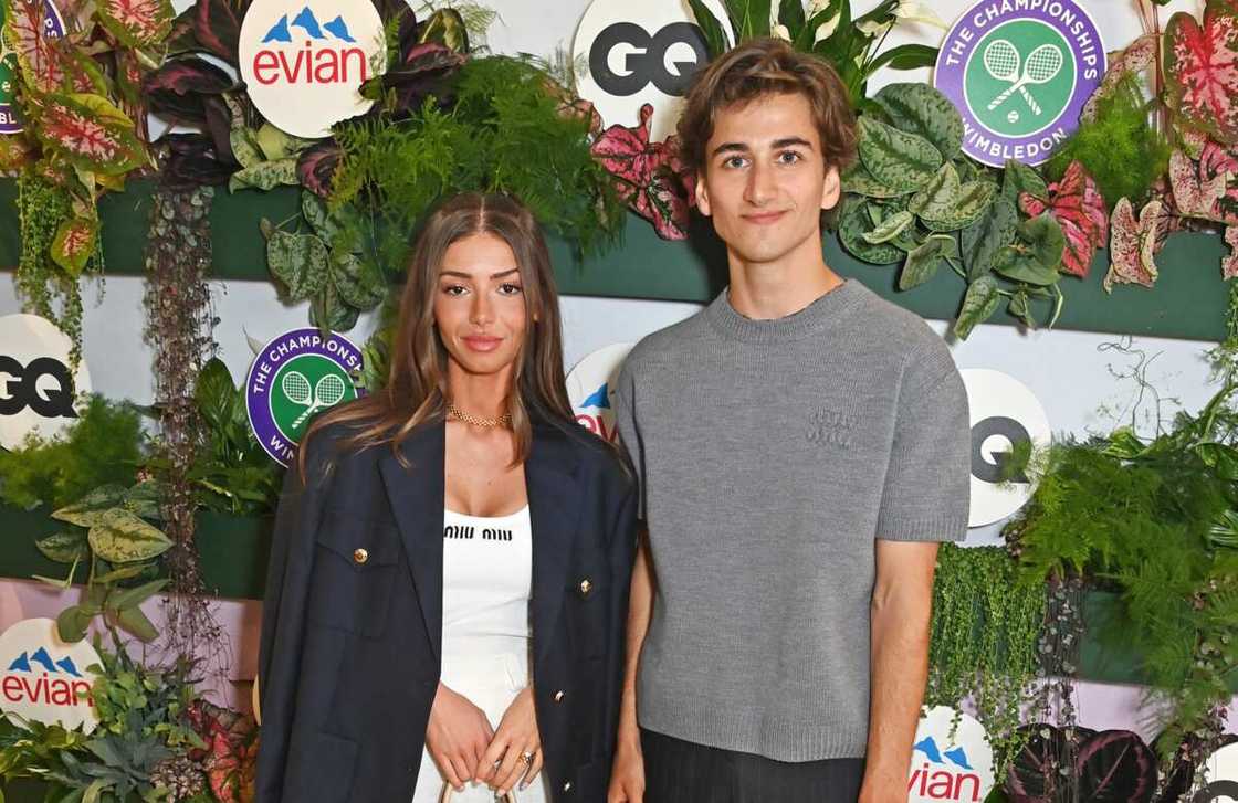 Mimi Keene's height Mimi Keene's height