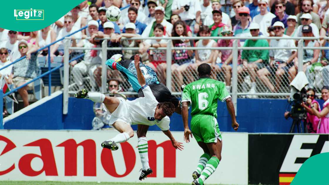 Peter Rufai, Antonio Benarrivo, Nwanu, 1994 FIFA World Cup, Foxboro Stadium, Boston, USA. Peter Rufai, Antonio Benarrivo, Nwanu, 1994 FIFA World Cup, Foxboro Stadium, Boston, USA.