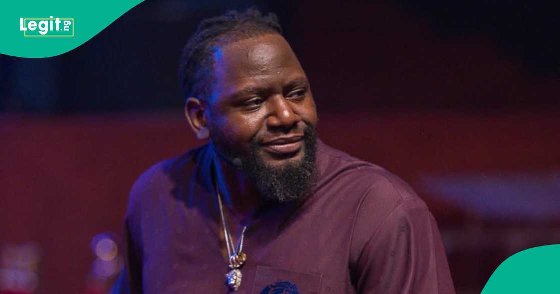 Pastor Jimmy Odukoya prays for Manchester United to defeat Fulham. Pastor Jimmy Odukoya prays for Manchester United to defeat Fulham.