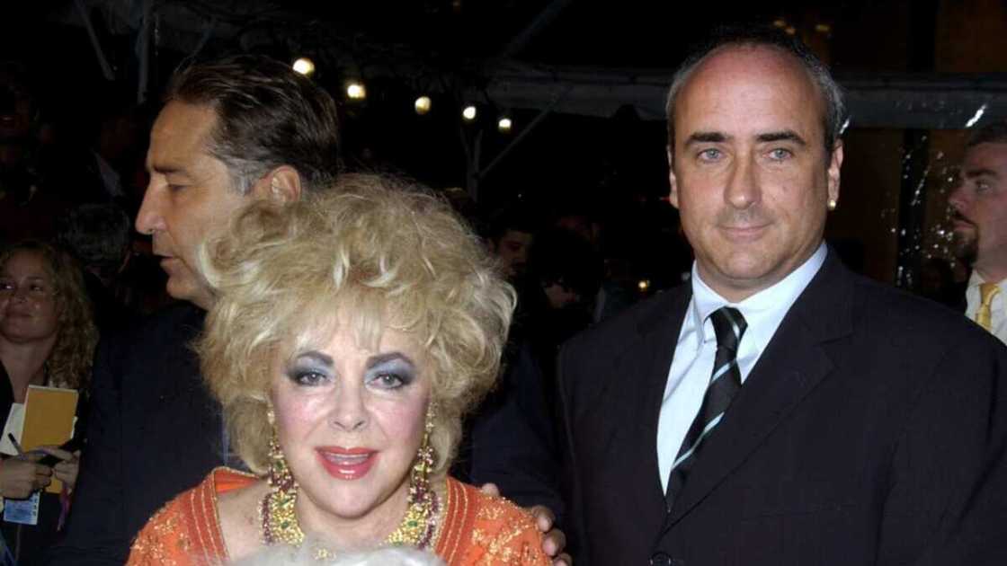 Did Elizabeth Taylor leave anything to her children? Did Elizabeth Taylor leave anything to her children?