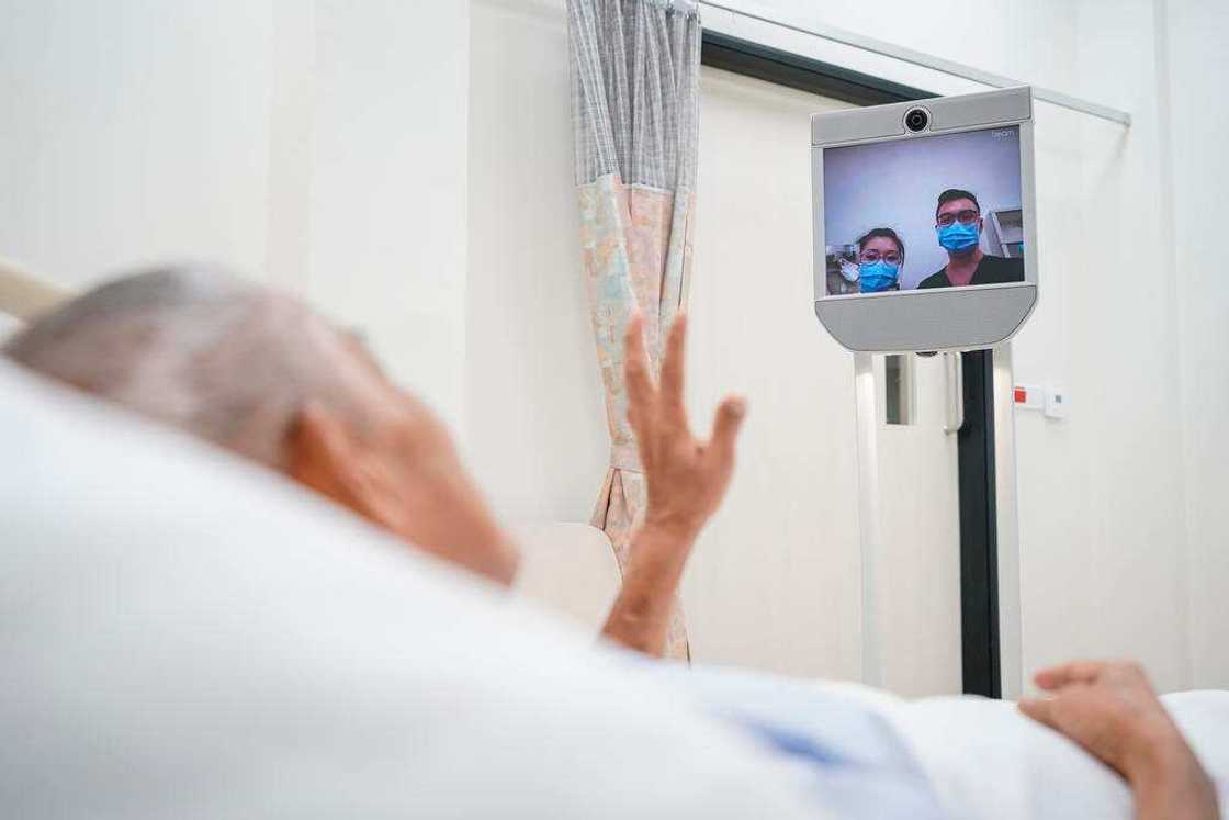 Robot to deliver meals, medication to coronavirus patients Robot to deliver meals, medication to coronavirus patients