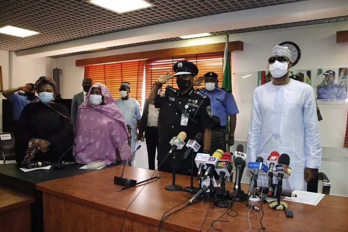 IGP disbands police monitoring units in Lagos, Port Harcourt, gives reason IGP disbands police monitoring units in Lagos, Port Harcourt, gives reason