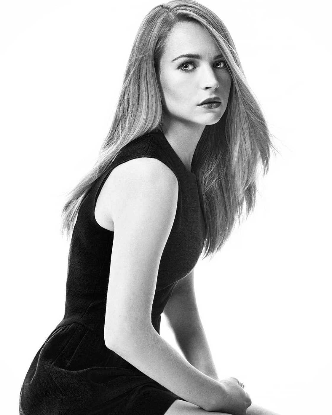 Britt Robertson movies and tv shows Britt Robertson movies and tv shows