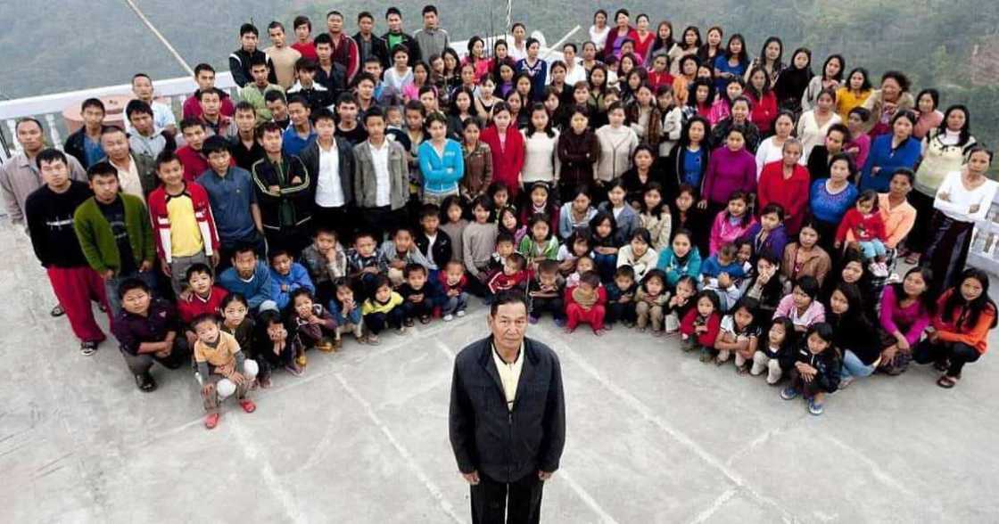 Large family, Ziona Chana, India Large family, Ziona Chana, India