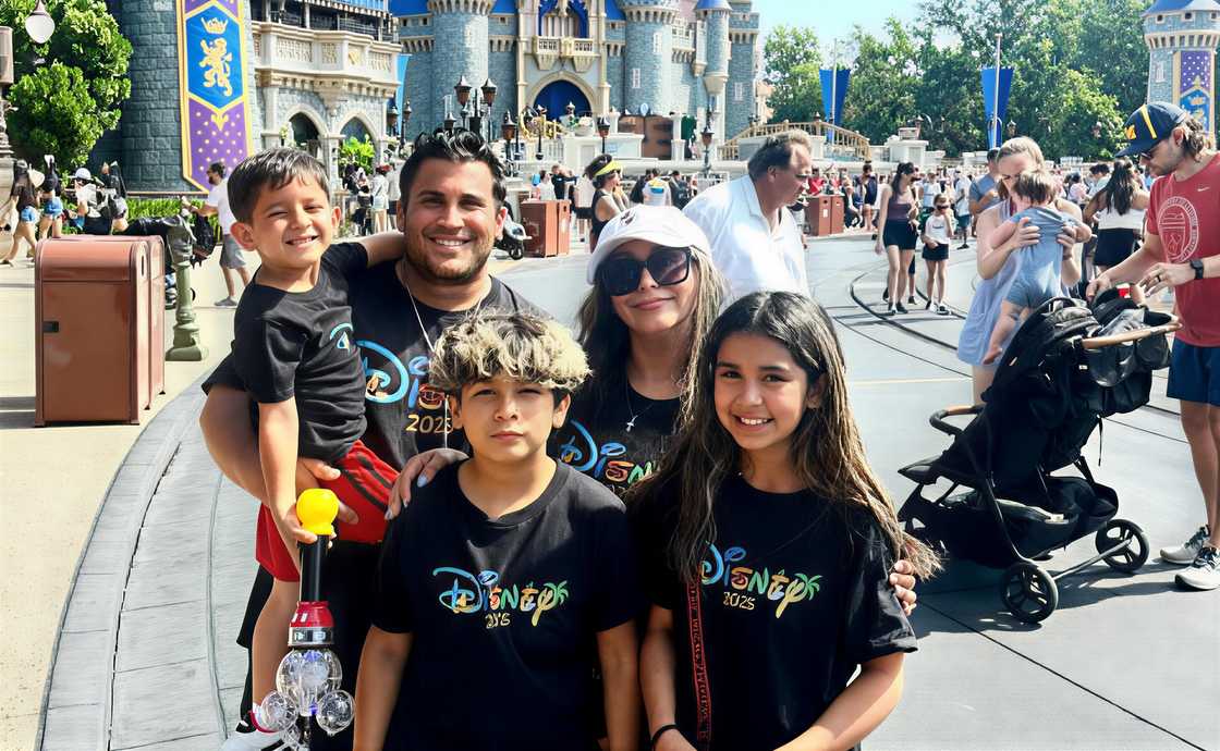 Snooki and Jionni LaValle and three their kids at Disney