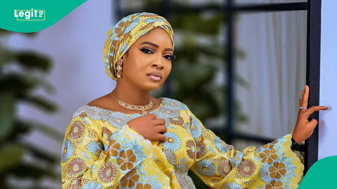 Hukumar tace finafinai ta dakatar da jaruma Samha M Inuwa na shekara daya Hukumar tace finafinai ta dakatar da jaruma Samha M Inuwa na shekara daya