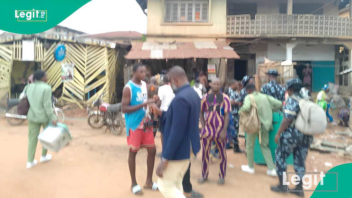 Oyo Bye-Election/APC Candidate/ Polling Unit/ADC Alleges Vote-buying