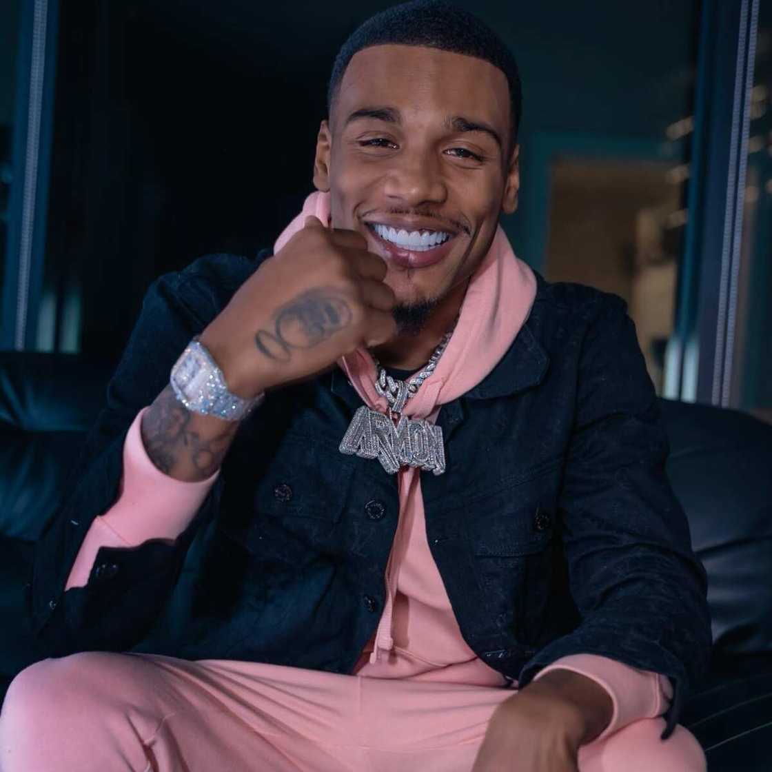 Armon Warren’s biography Armon Warren’s biography