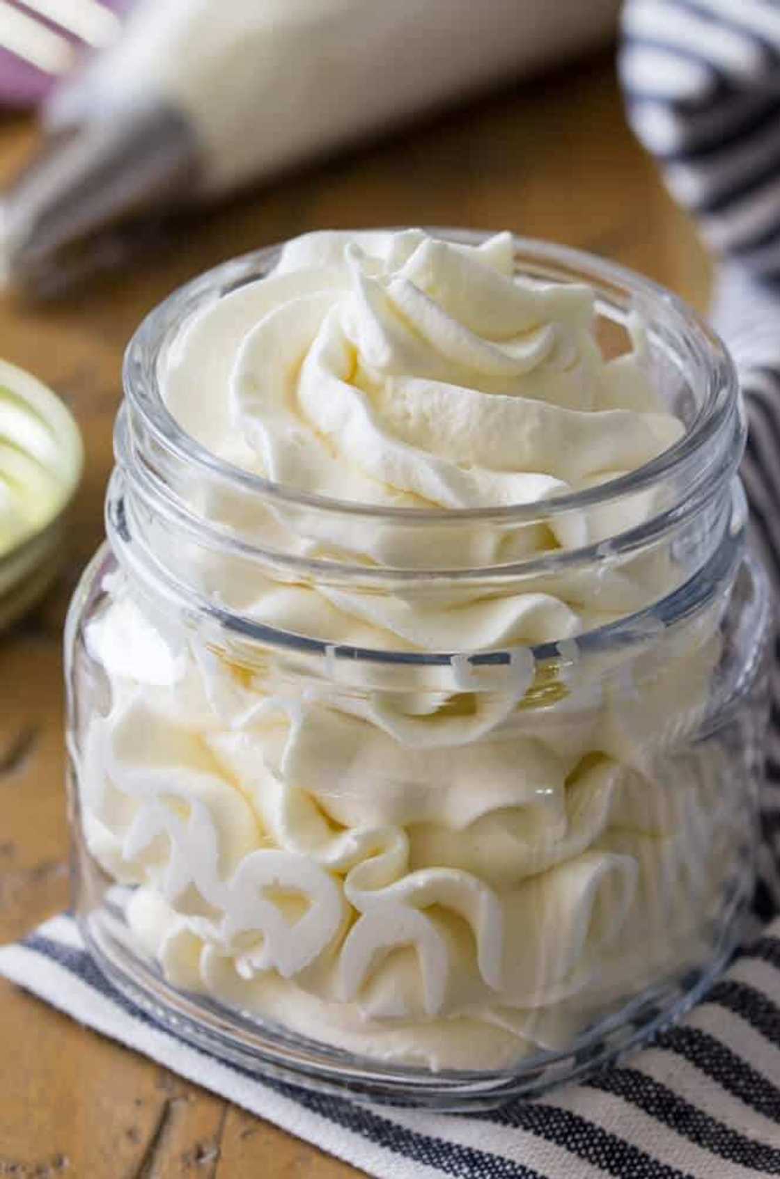 Homemade-Whipped-Cream-Recipe Homemade-Whipped-Cream-Recipe