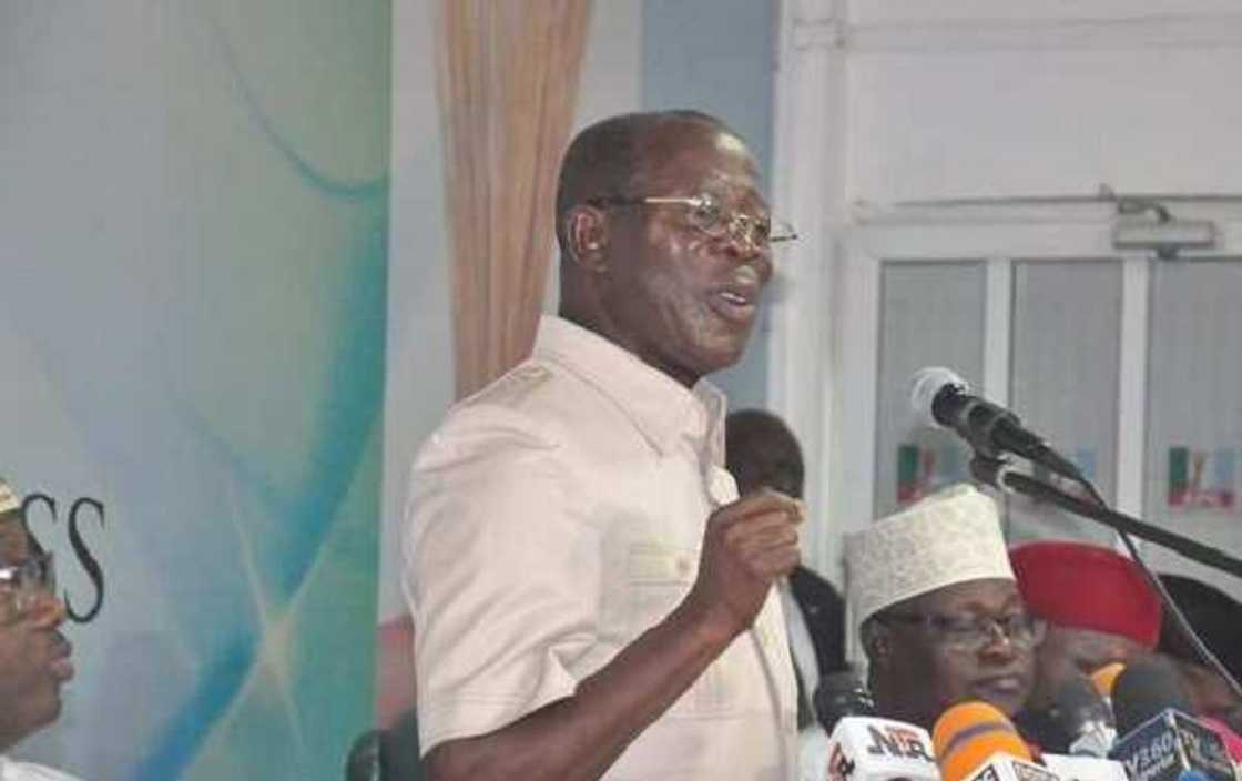 Akande: Masoyan Adams Oshiomhole za su maka Shugaban PGF a gaban Alkali Akande: Masoyan Adams Oshiomhole za su maka Shugaban PGF a gaban Alkali