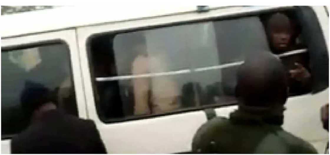 Zamfara: Abin da yasa shugaban 'yan bindiga, Bello Turji, ya sako mutum 52 da ke hannunsa Zamfara: Abin da yasa shugaban 'yan bindiga, Bello Turji, ya sako mutum 52 da ke hannunsa