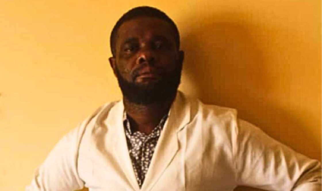 Jami'an ’Yan Sanda Sun Cafke Da Wani Likitan Bogi Da Ya Dade Ya Na Cutar Jama'a Jami'an ’Yan Sanda Sun Cafke Da Wani Likitan Bogi Da Ya Dade Ya Na Cutar Jama'a