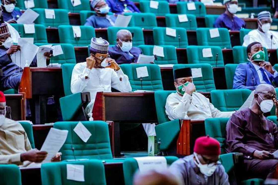 Babu yan majalisan da suka kai mu shan wahala a duniya, Dan majalisar wakilai Babu yan majalisan da suka kai mu shan wahala a duniya, Dan majalisar wakilai