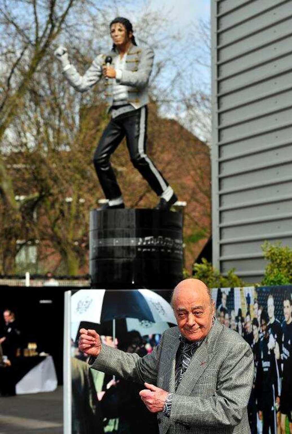 Al-Fayed bought Fulham Football Club and commissioned a statue of pop star Michael Jackson for outside its ground Al-Fayed bought Fulham Football Club and commissioned a statue of pop star Michael Jackson for outside its ground