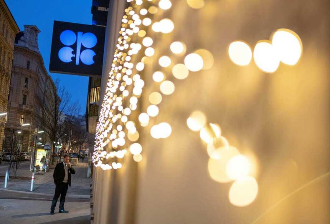 Major oil producing countries will discuss adjustments to their quotas at talks in Vienna on Monday Major oil producing countries will discuss adjustments to their quotas at talks in Vienna on Monday