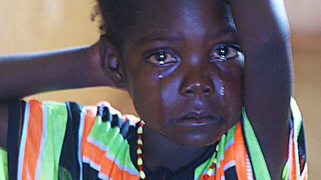 Mu leka kotu: Wata mahaifiya ta bukaci a maidawa diyarta 'yar shekaru 4 budurcinta Mu leka kotu: Wata mahaifiya ta bukaci a maidawa diyarta 'yar shekaru 4 budurcinta