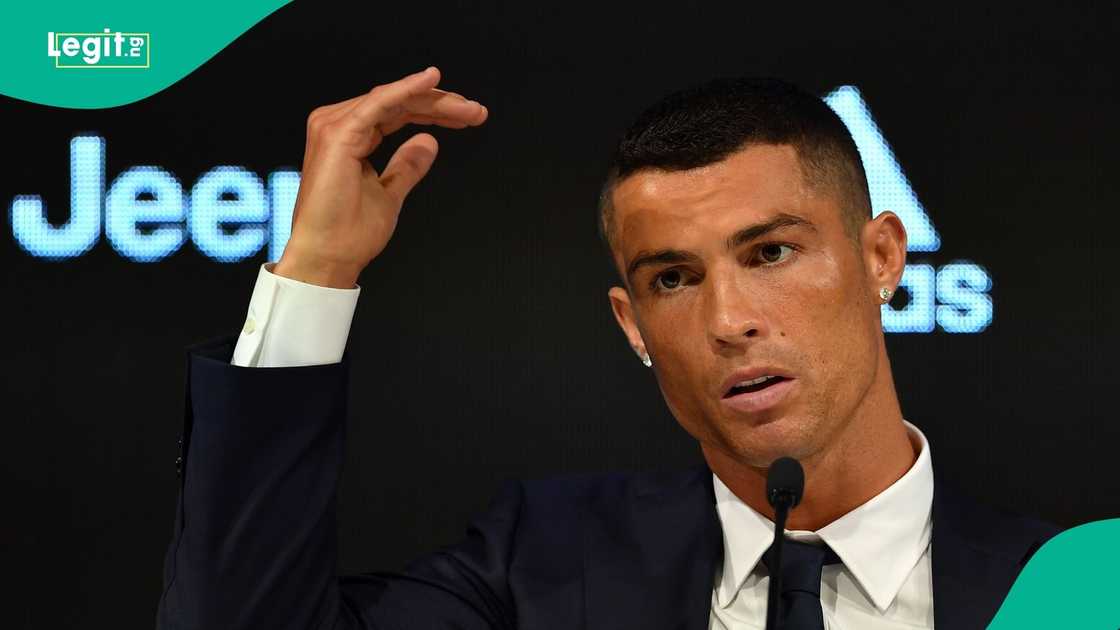 Manchester United, Cristiano Ronaldo, Arsenal, Premier League, Manchester City, Football.