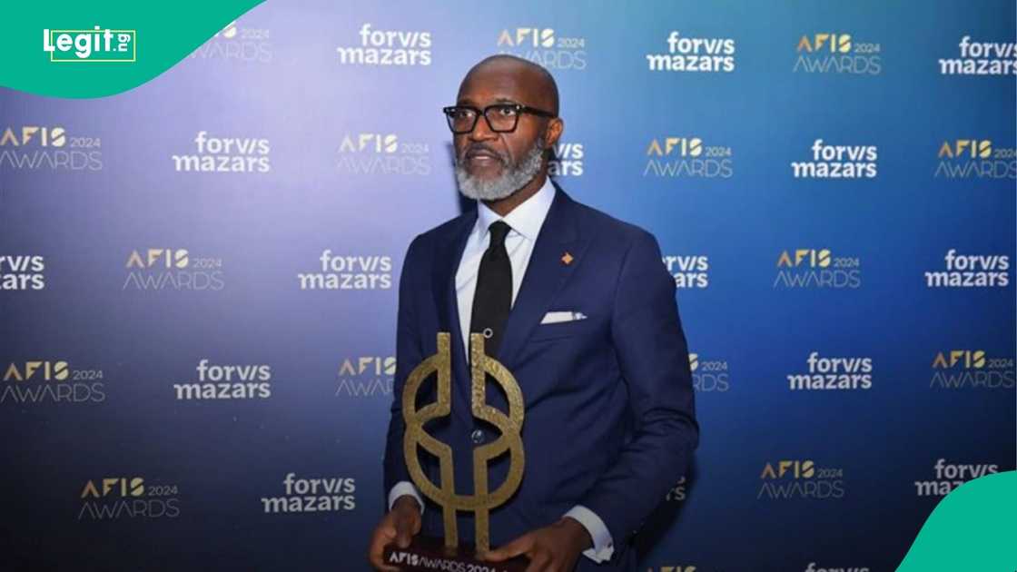 Access Bank CEO Ogbonna resigns from Access Holdings Board in compliance with CBN rules Access Bank CEO Ogbonna resigns from Access Holdings Board in compliance with CBN rules