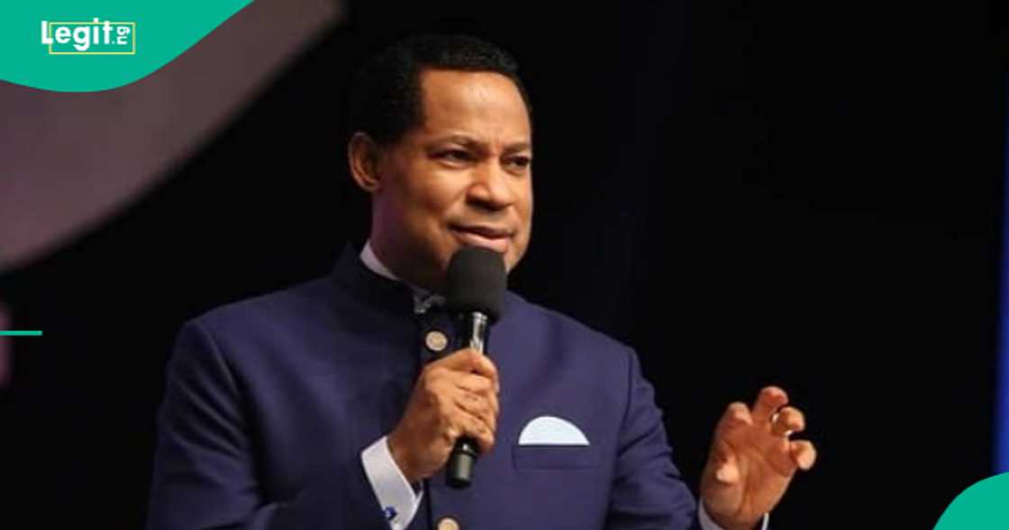 Pastor expresses his trust in Chris Oyakhilome's healing gifts, says he performs miracles. Pastor expresses his trust in Chris Oyakhilome's healing gifts, says he performs miracles.