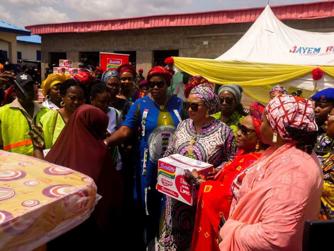 Lokoja Flood: Power Oil, Indomie Noodles Collaborate to Show Love to Displaced Residents Lokoja Flood: Power Oil, Indomie Noodles Collaborate to Show Love to Displaced Residents