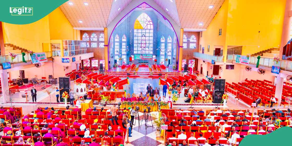 Anglican church gets seven new bishops, four archbishops Anglican church gets seven new bishops, four archbishops