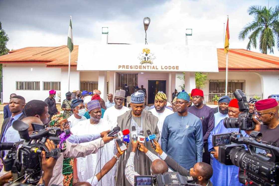 PDP leaders move to resolve internal crisis PDP leaders move to resolve internal crisis
