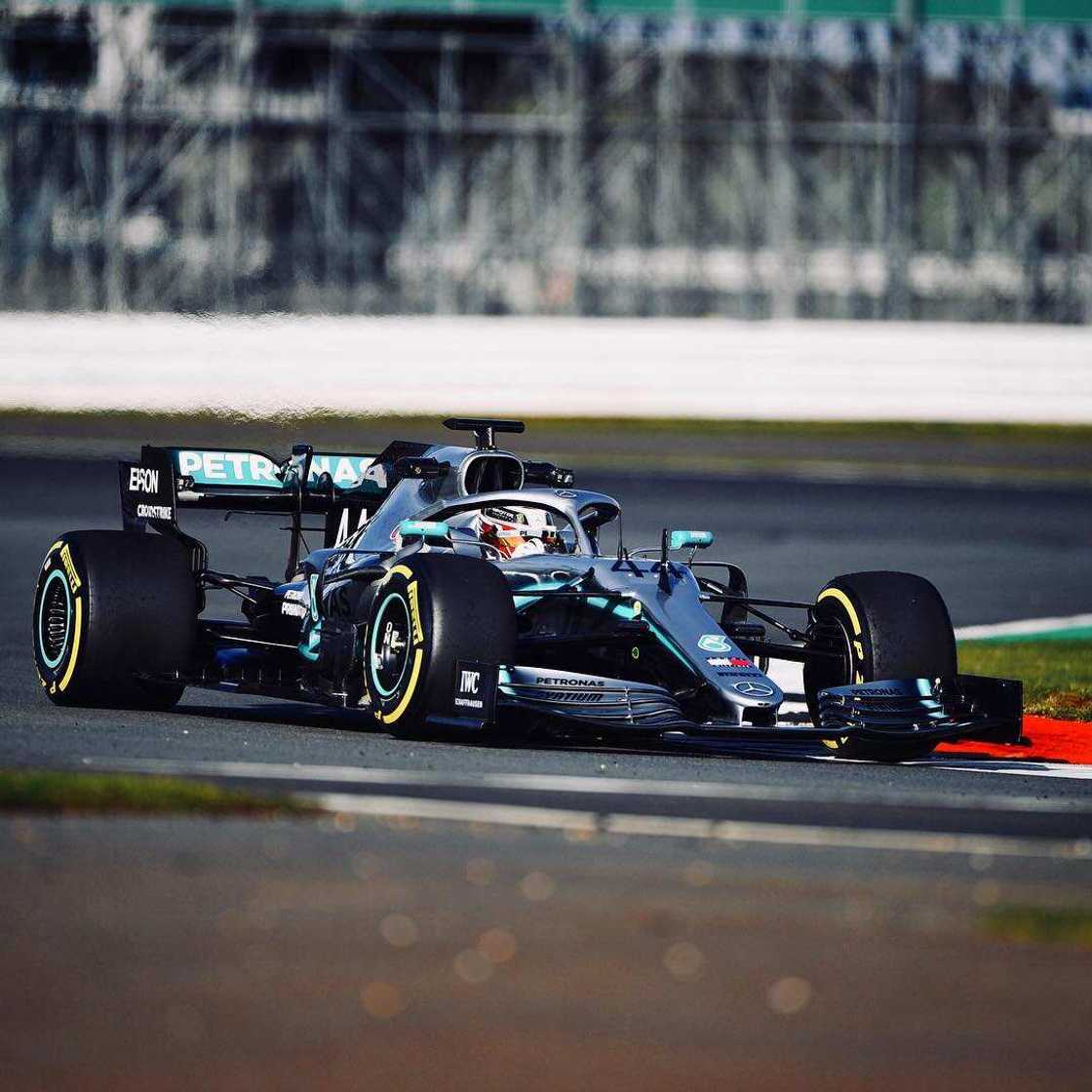 How much is Lewis Hamilton worth How much is Lewis Hamilton worth