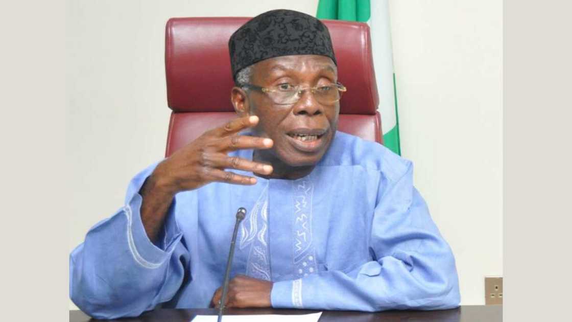 Rayuwa bata taba wuya irin haka ba – Audu Ogbeh ya bukaci FG ta dakatar da kashe-kashe Rayuwa bata taba wuya irin haka ba – Audu Ogbeh ya bukaci FG ta dakatar da kashe-kashe