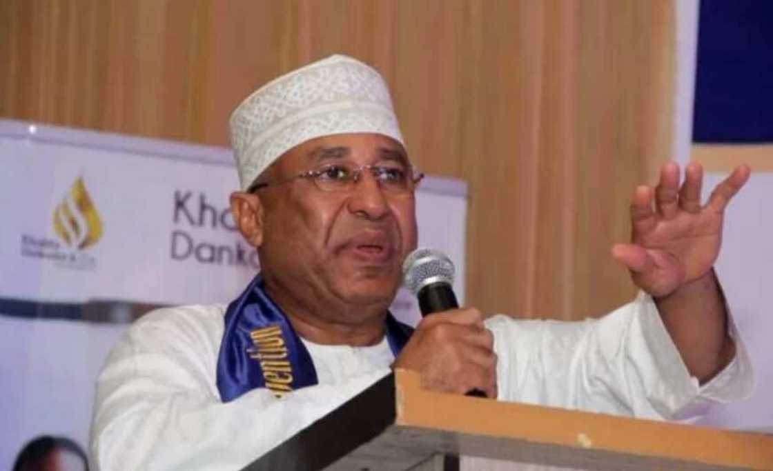 Alwan Hassan, Manajan Daraktan BOA, ya yi batan dabo ta harin jirgin kasan Kaduna-Abuja Alwan Hassan, Manajan Daraktan BOA, ya yi batan dabo ta harin jirgin kasan Kaduna-Abuja