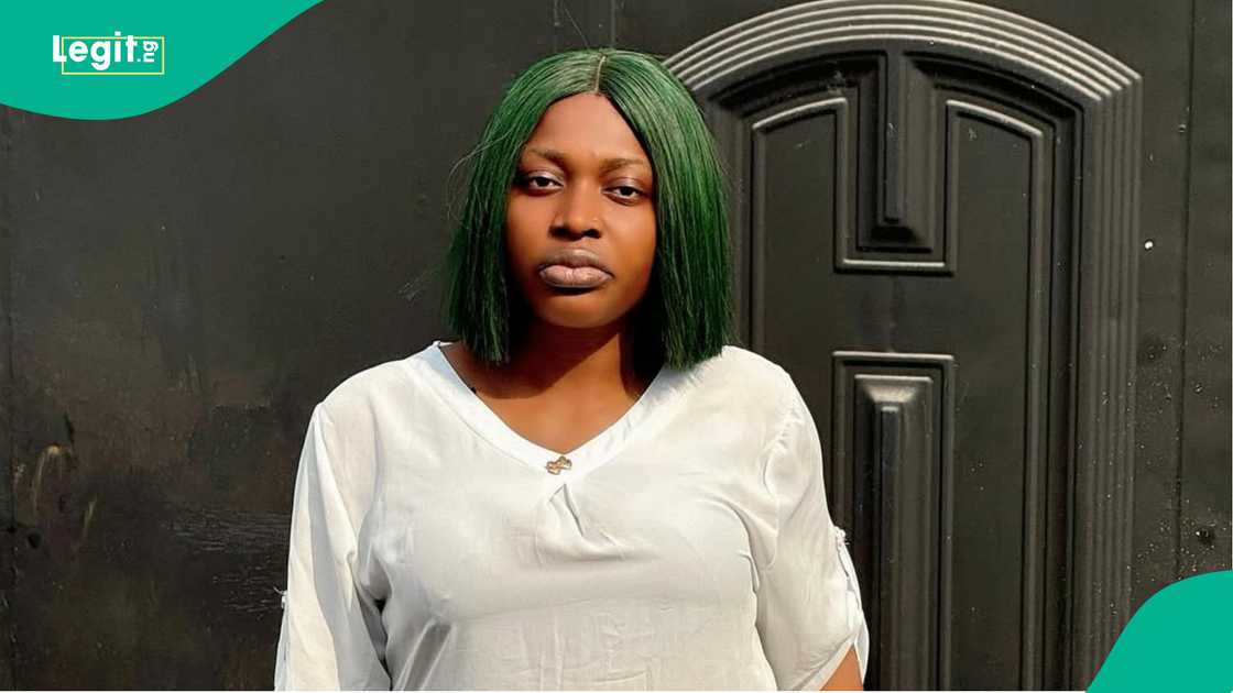 Ashabi Simple stuns at the movie premiere, fans sned memo to Portable Ashabi Simple stuns at the movie premiere, fans sned memo to Portable