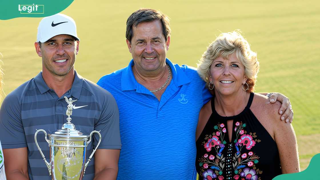 Brooks Koepka with his father Bob Koepka and his mother Denise Jakows at Shinnecock Hills Golf Club