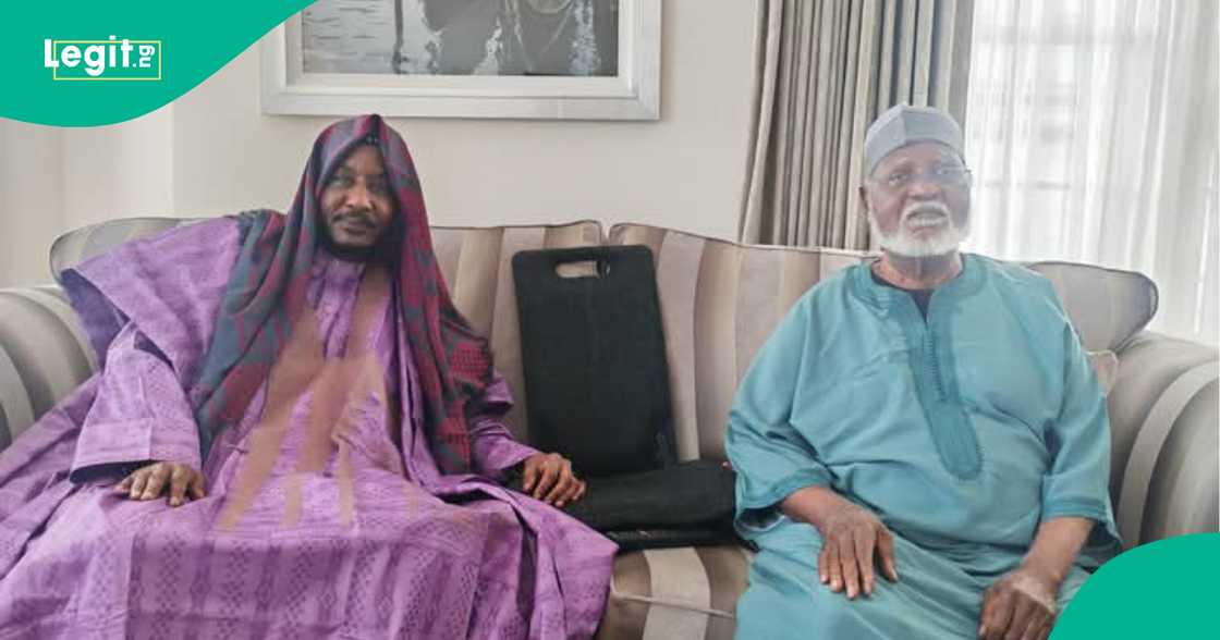 Sanusi II ya gana da tsohon shugaban kasa Sanusi II ya gana da tsohon shugaban kasa